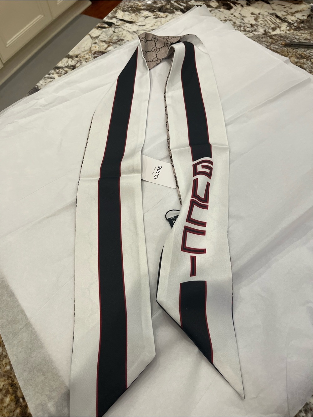 Gucci Beige & Black GG Pattern Silk Scarf Tie - Picture 4 of 4